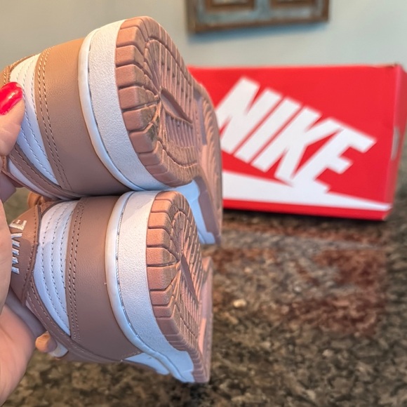 Nike Dunk Low Sneakers in White and Rose Whisper EUC 7 - Picture 8 of 14